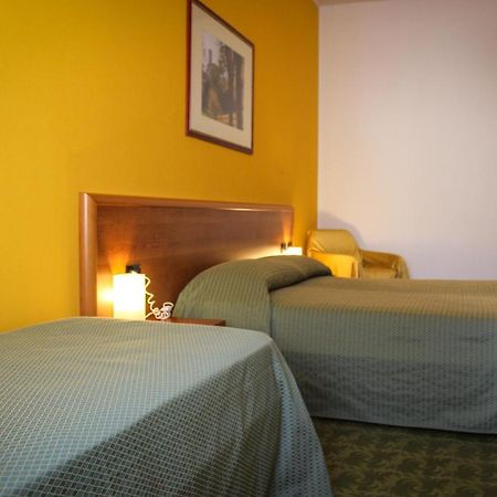Hotel Centrale Este Eksteriør billede