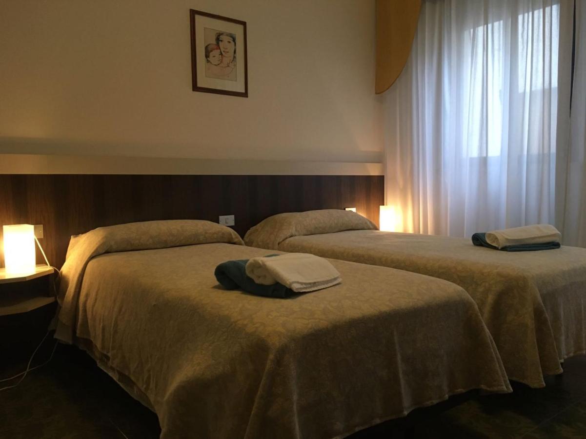 Hotel Centrale Este Eksteriør billede