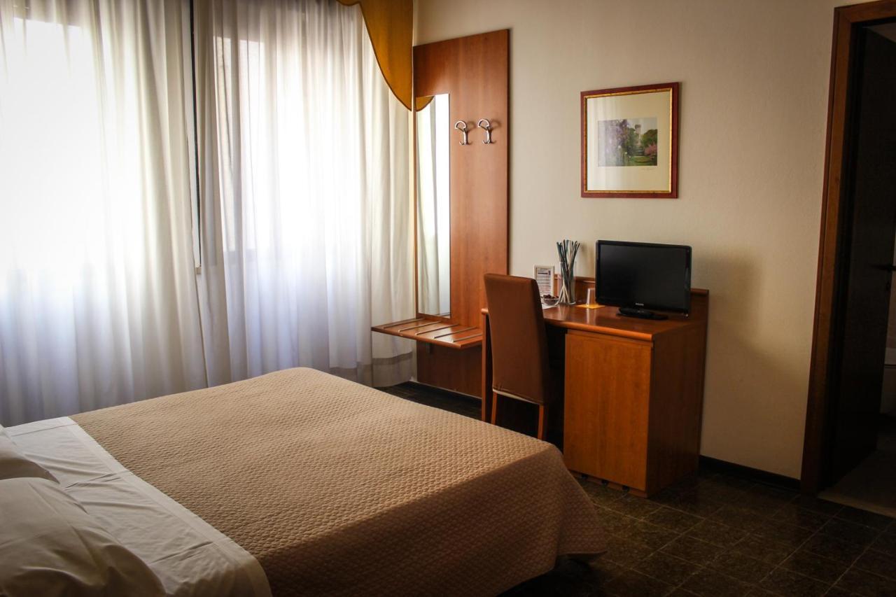 Hotel Centrale Este Eksteriør billede