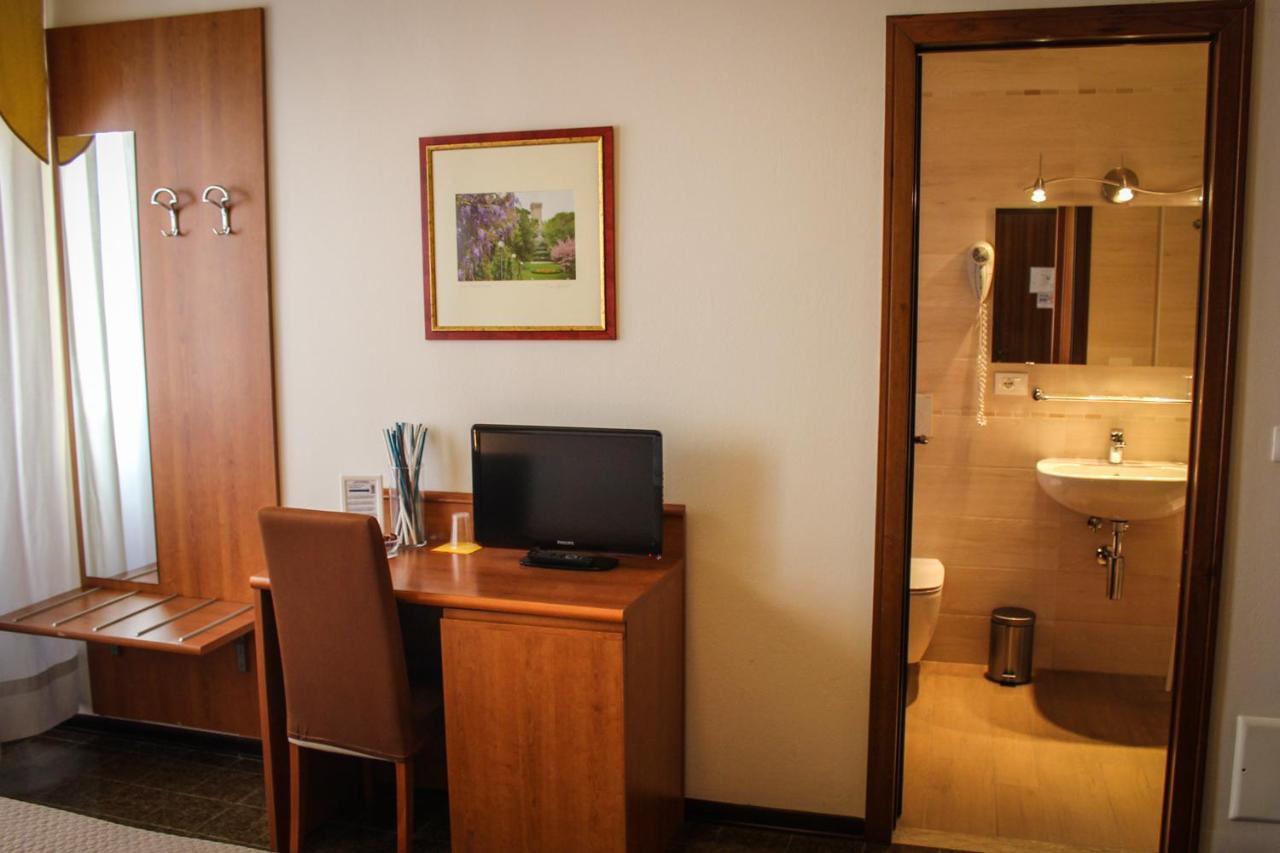 Hotel Centrale Este Eksteriør billede