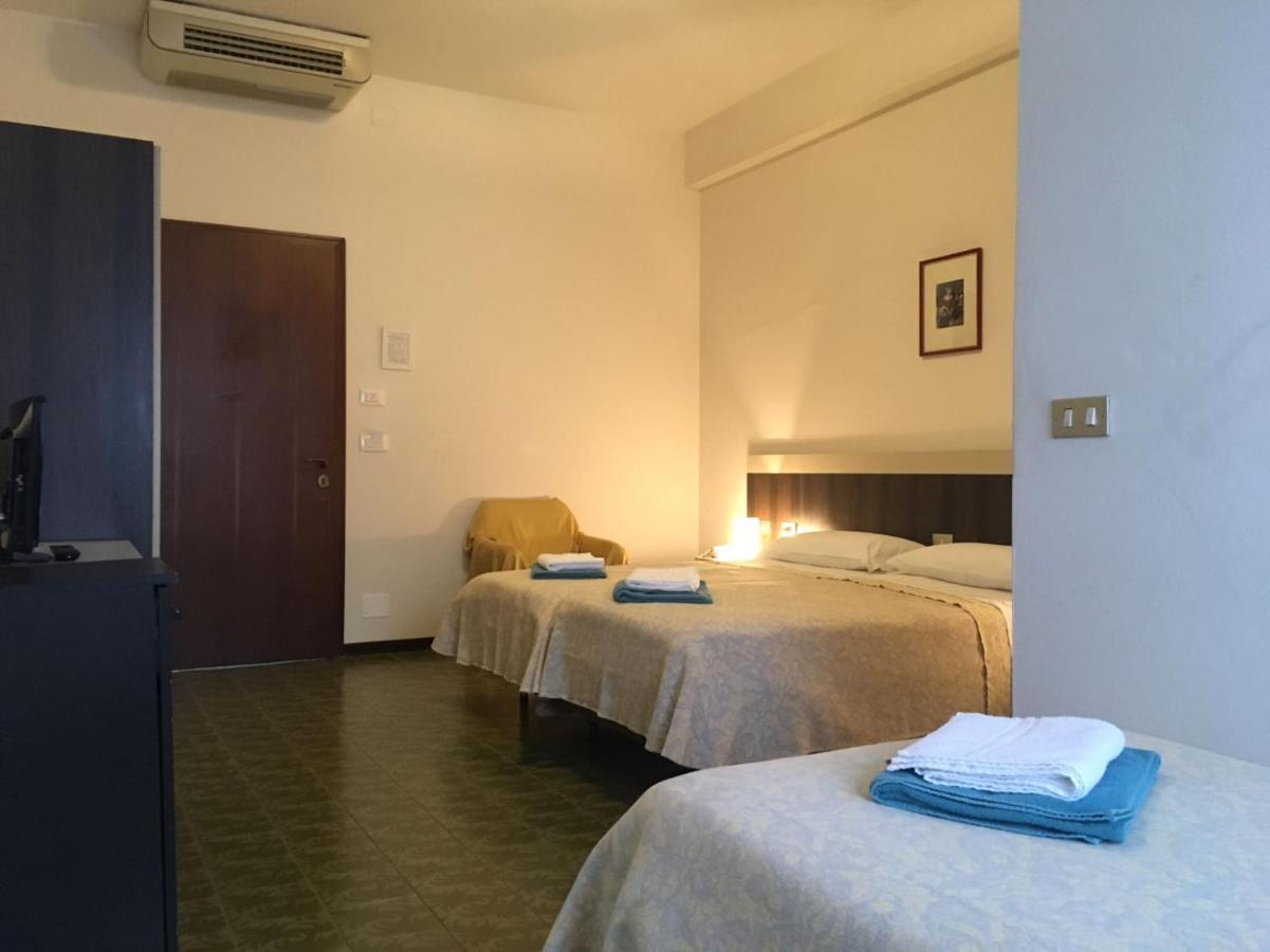 Hotel Centrale Este Eksteriør billede