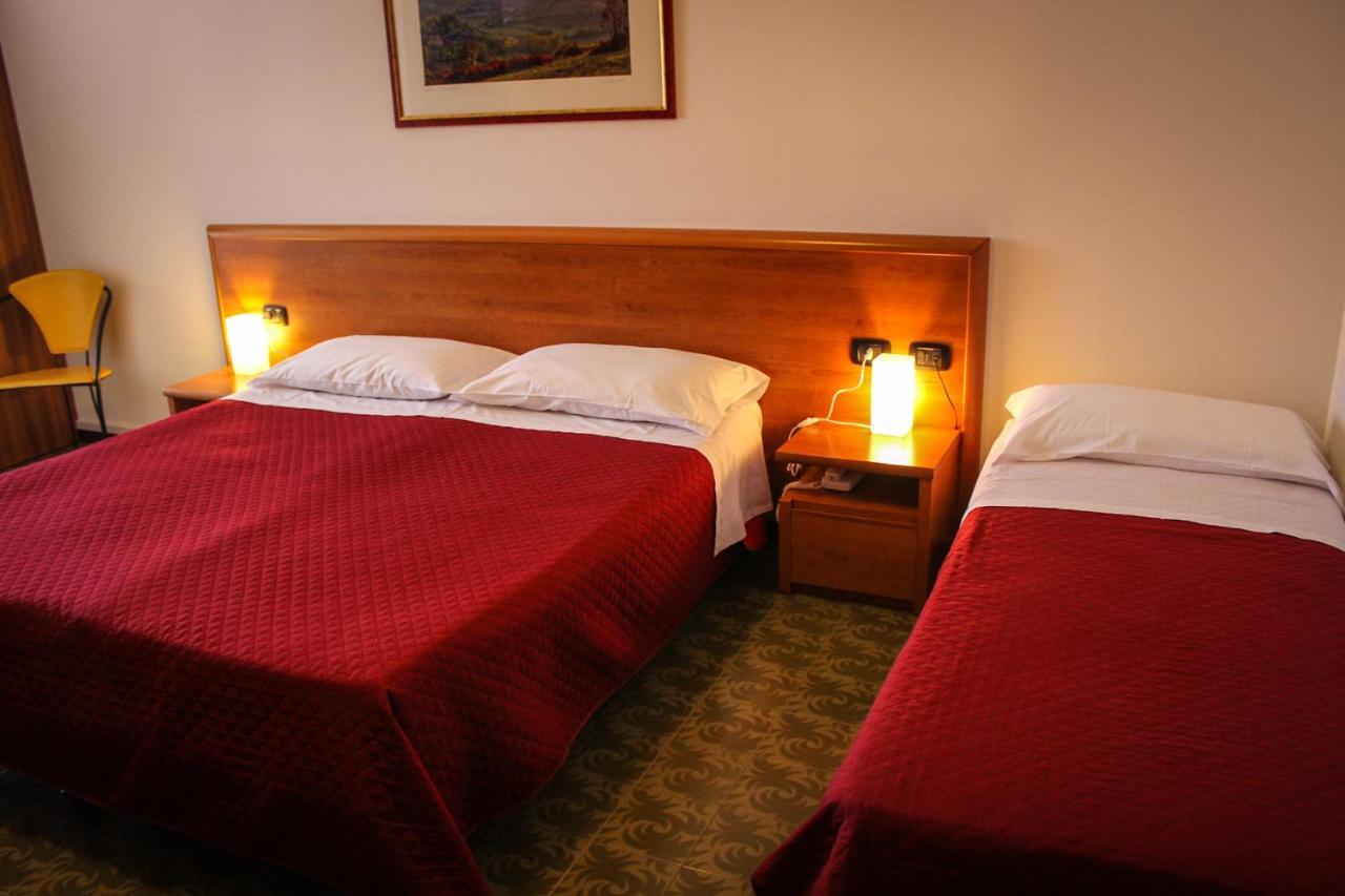 Hotel Centrale Este Eksteriør billede