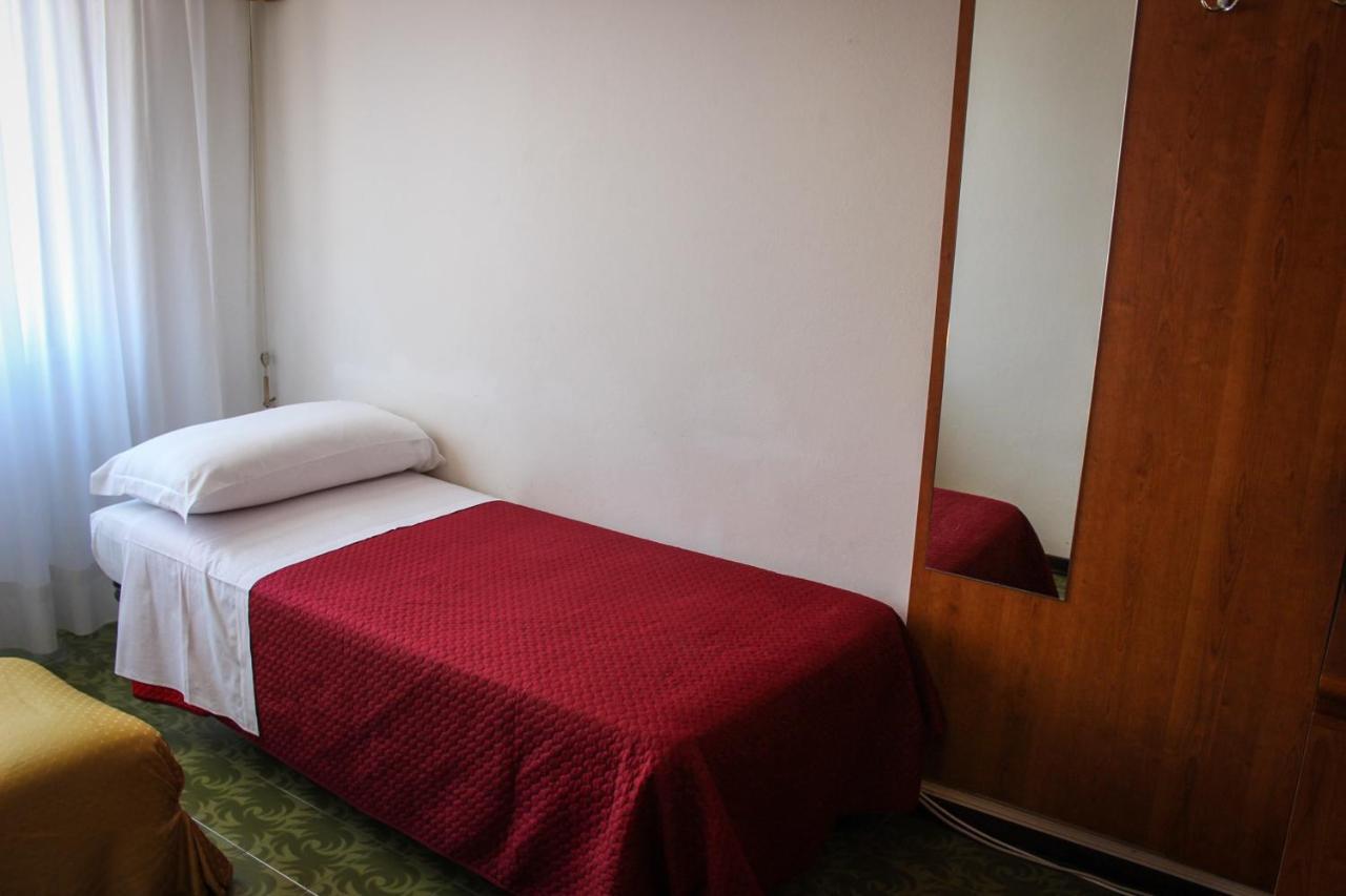 Hotel Centrale Este Eksteriør billede