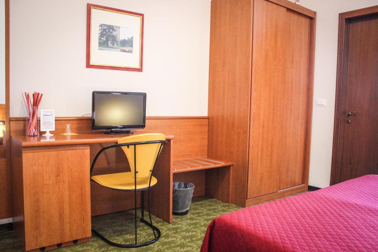 Hotel Centrale Este Eksteriør billede